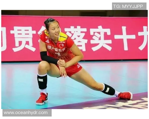 重庆排球队以57分领跑精英赛积分榜展现强劲实力